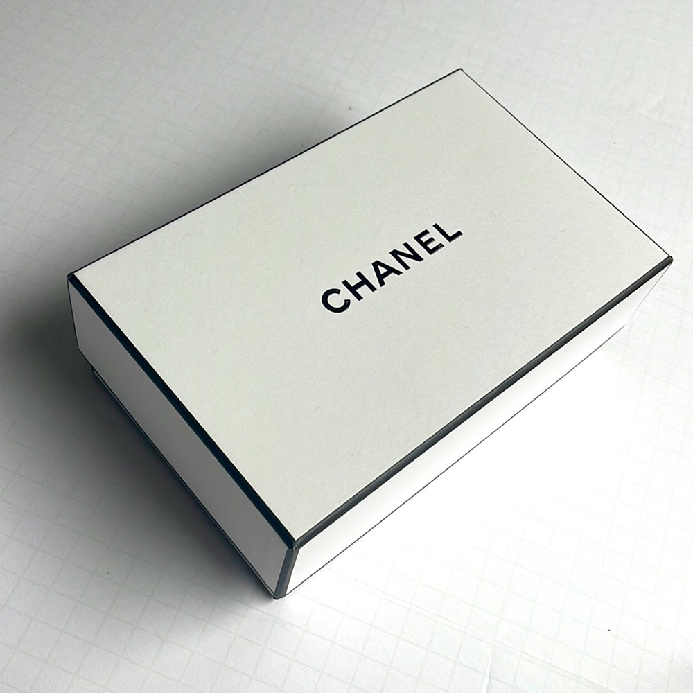 Chanel White Box and Envelope